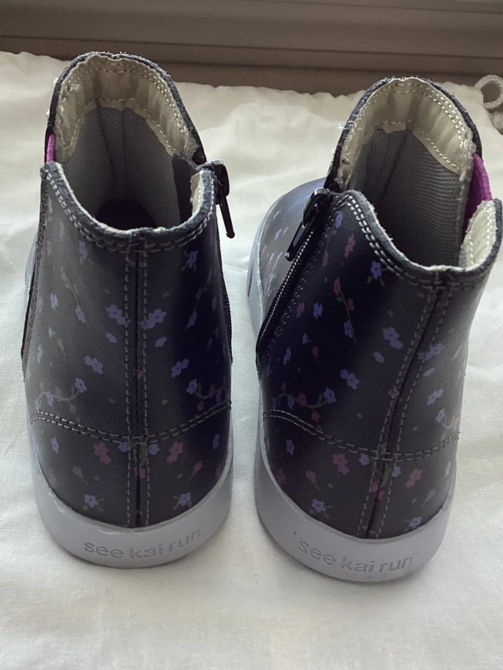See Kai Run Kids' Keegan II High Top Sneaker, size 12